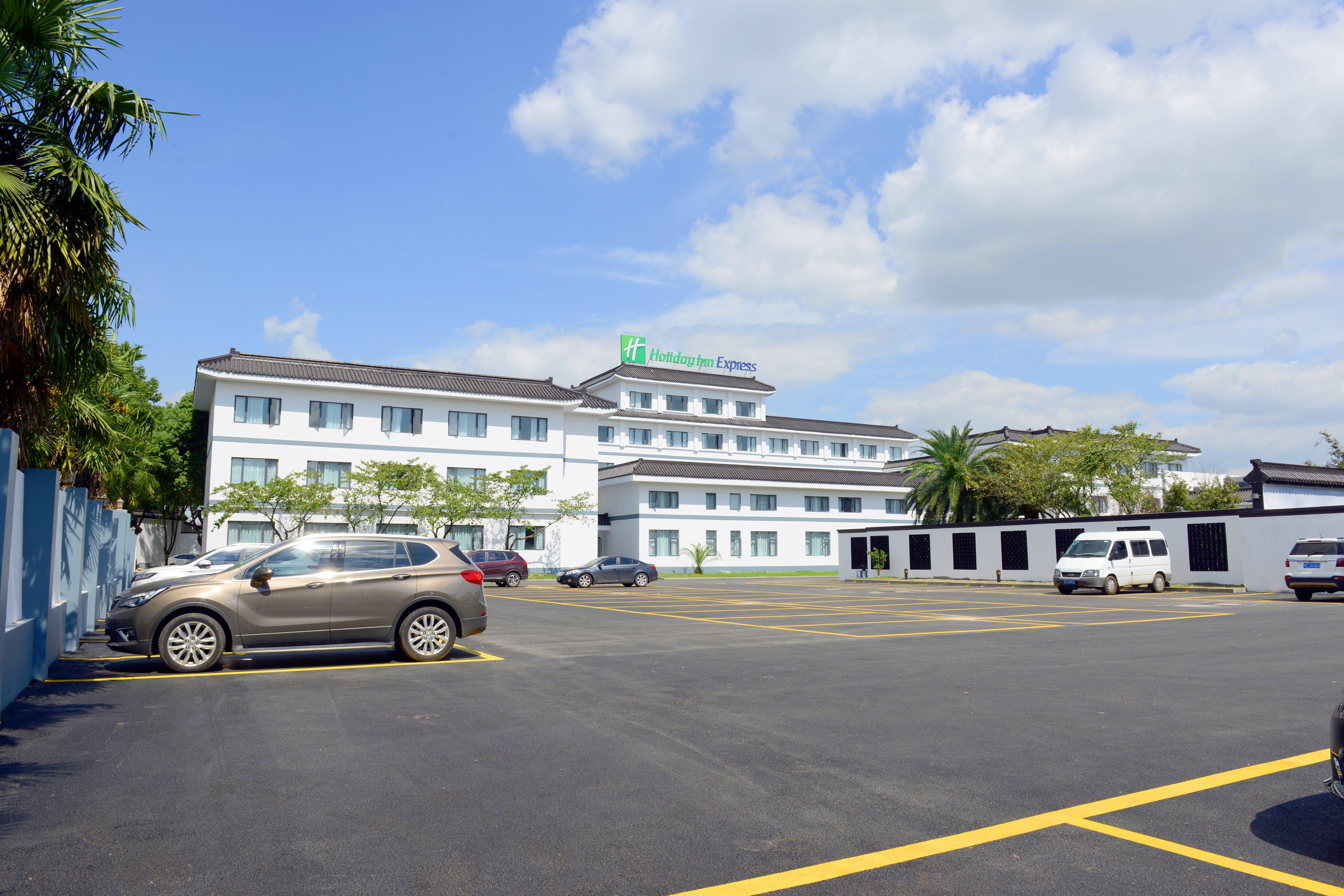 Holiday Inn Express - Suzhou Zhouzhuang Ancient Town, An Ihg Hotel Exterior photo